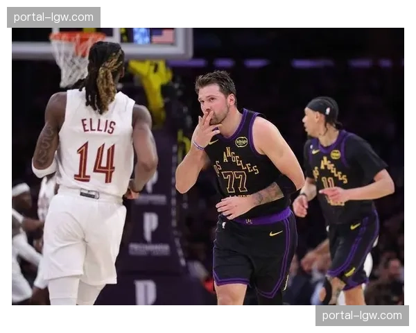 东契奇连续13场30+超越韦斯特，单月578分创湖人队史新高